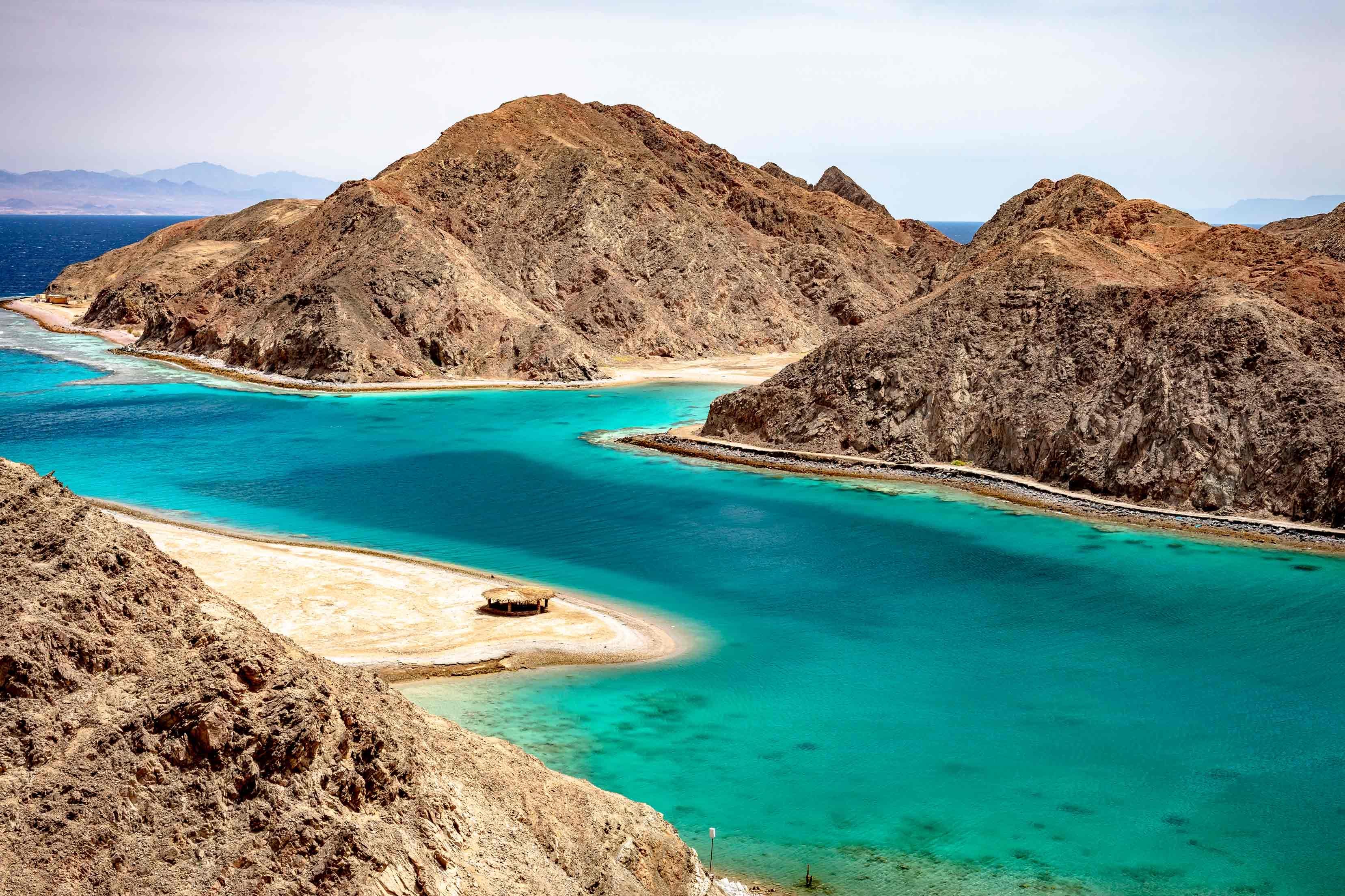 Enjoy the beauty of the red sea